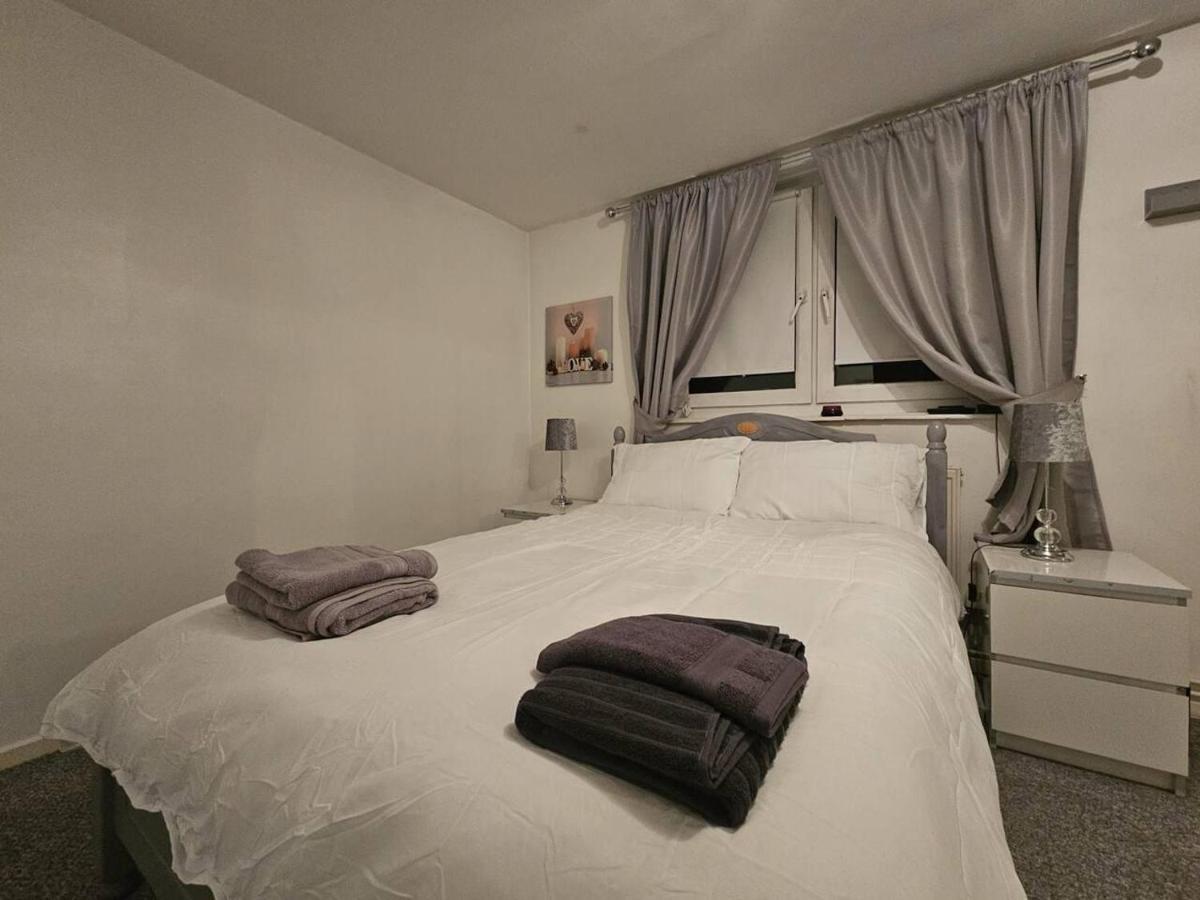 Stunning 1-Bed Apartment In Londra Dış mekan fotoğraf
