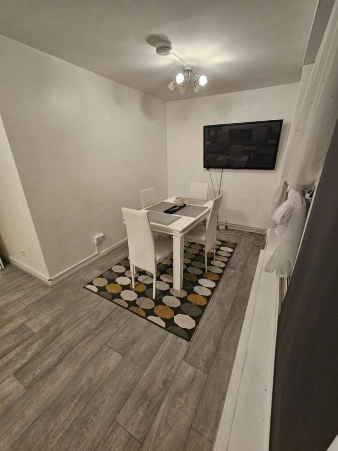 Stunning 1-Bed Apartment In Londra Dış mekan fotoğraf