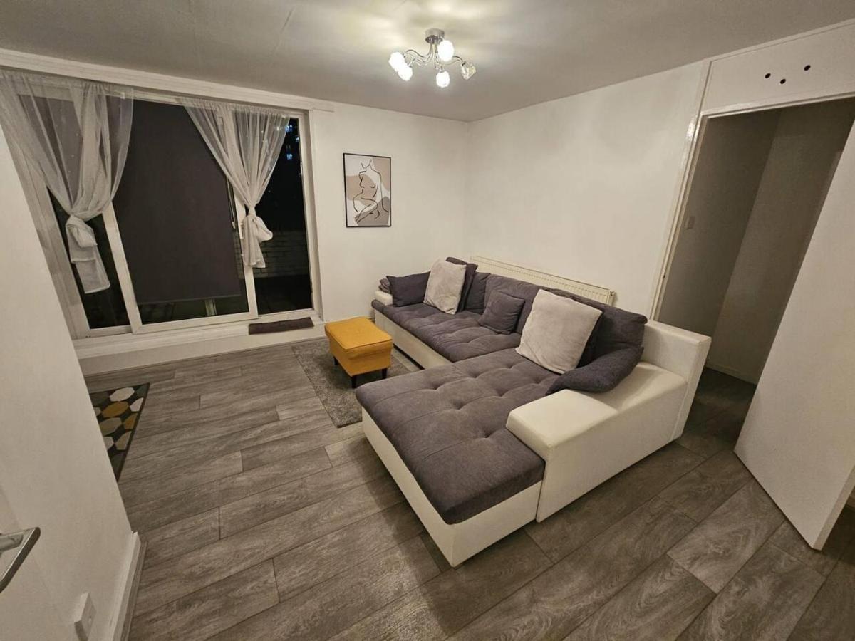 Stunning 1-Bed Apartment In Londra Dış mekan fotoğraf